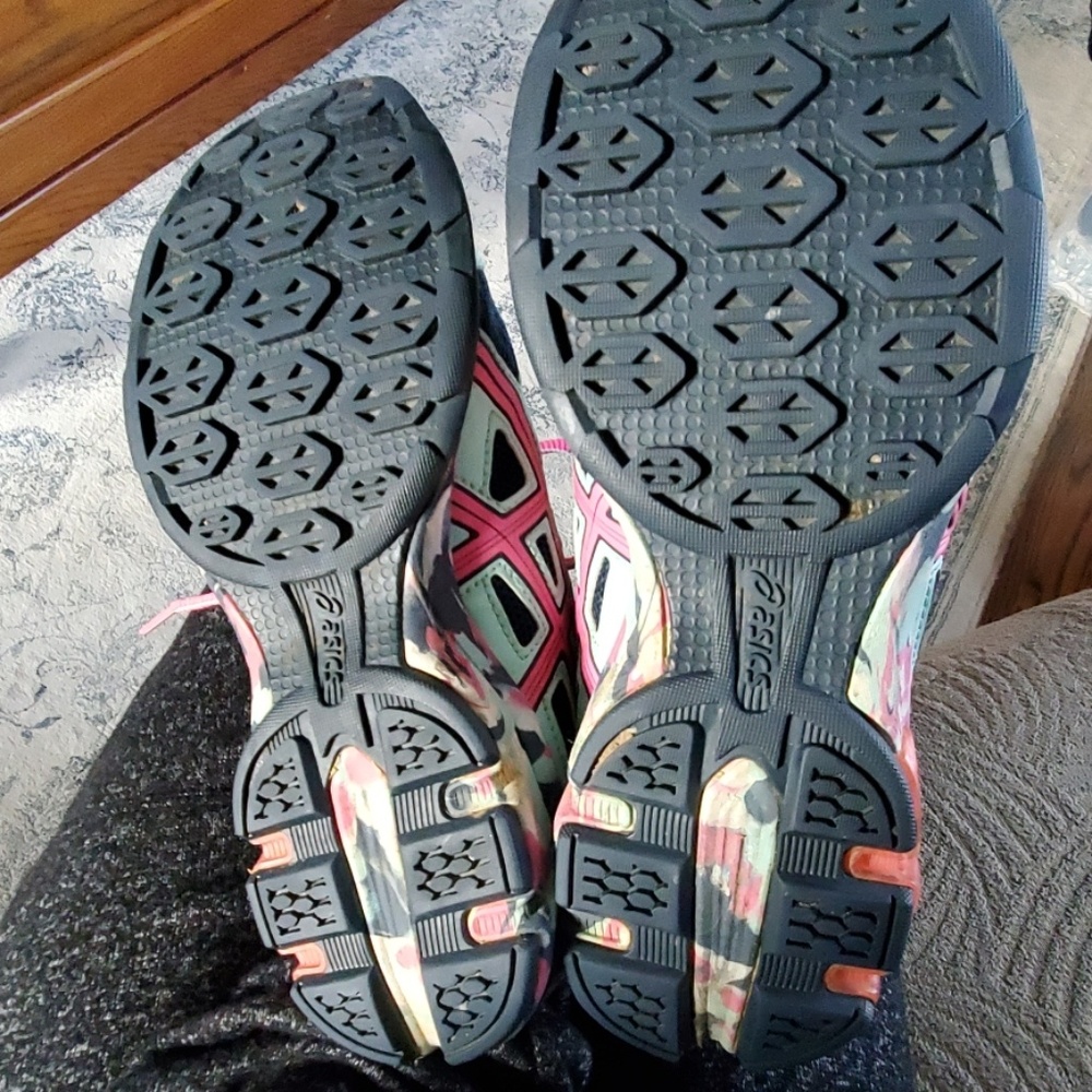 Asics - Picture 4 of 4